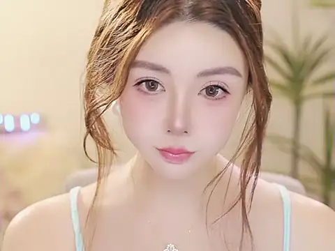 Chat +18 de Qiaoqiao__ ao vivo