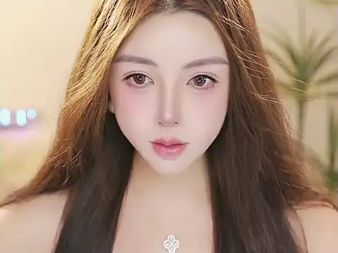 Chat +18 de Qiaoqiao__ ao vivo