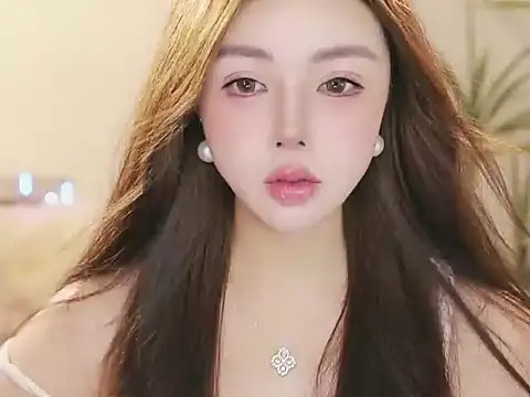 Qiaoqiao__ élő XXX-chatje