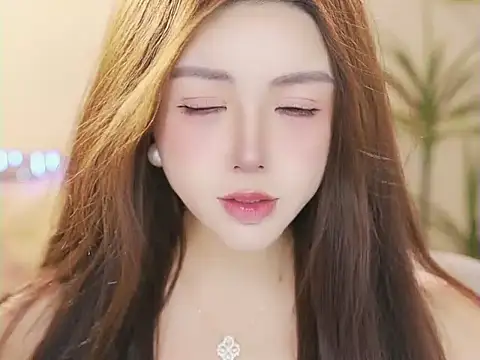 Qiaoqiao__ Chat XXX live