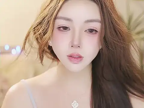 Qiaoqiao__ – Live XXX-chat