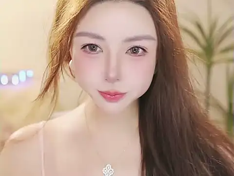 Qiaoqiao__ Adlı Modelin Canlı XXX Sohbeti