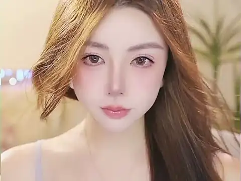 Qiaoqiao__ élő XXX-chatje