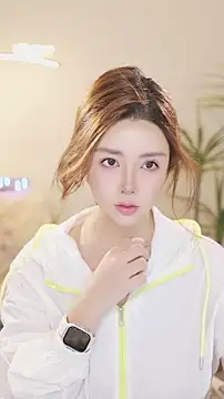Qiaoqiao__ élő XXX-chatje