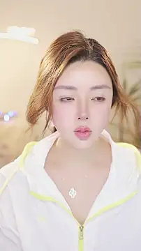 Chatroom XXX en direct de Qiaoqiao__