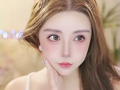 Chat XXX en directo de Qiaoqiao__