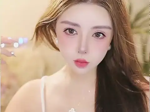 Qiaoqiao__ 在線直播表演