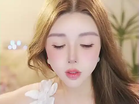 Qiaoqiao__ Chat XXX in diretta