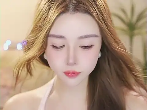 Chat +18 de Qiaoqiao__ ao vivo