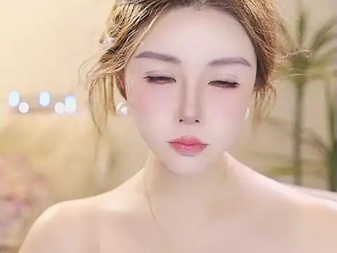 Qiaoqiao__ – Live XXX-chat