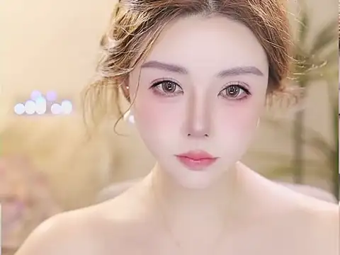 Chat +18 de Qiaoqiao__ ao vivo