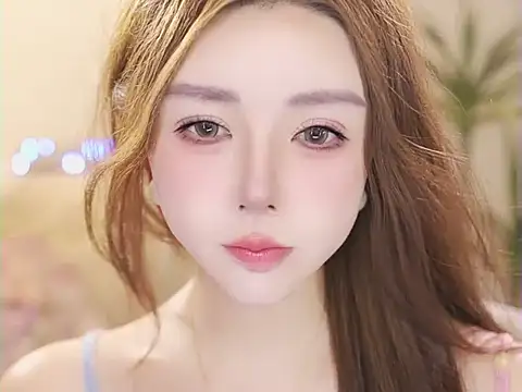 Chat XXX en directo de Qiaoqiao__