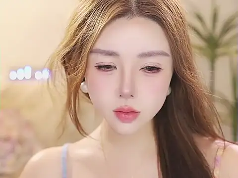 צ'אט XXX בשידור חי של Qiaoqiao__