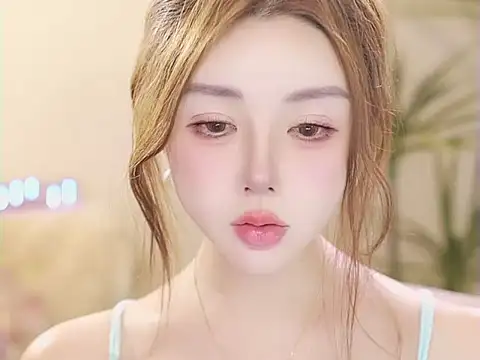 Chat +18 de Qiaoqiao__ ao vivo