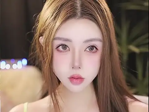 Qiaoqiao__ Adlı Modelin Canlı XXX Sohbeti