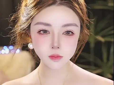 Qiaoqiao__ – Live XXX-chat