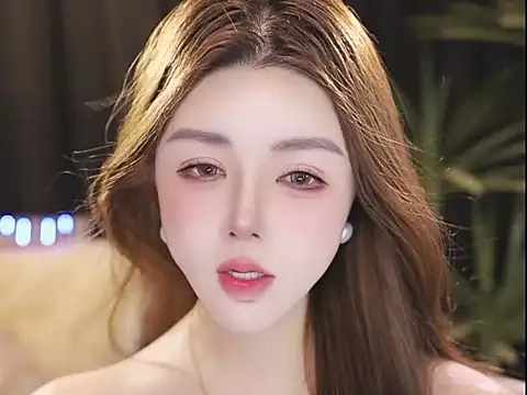 Chat XXX en directo de Qiaoqiao__