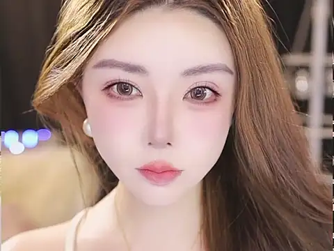 Chat XXX en directo de Qiaoqiao__