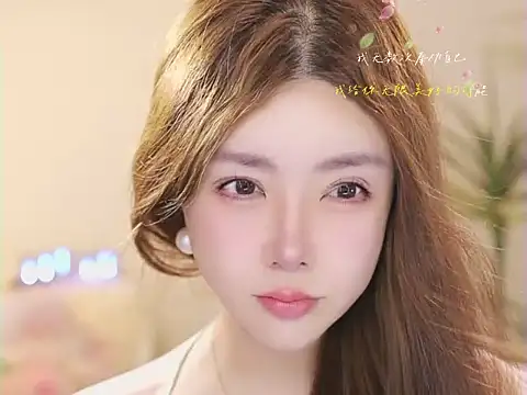 Qiaoqiao__ – Live XXX-chat