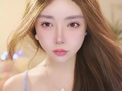 צ'אט XXX בשידור חי של Qiaoqiao__