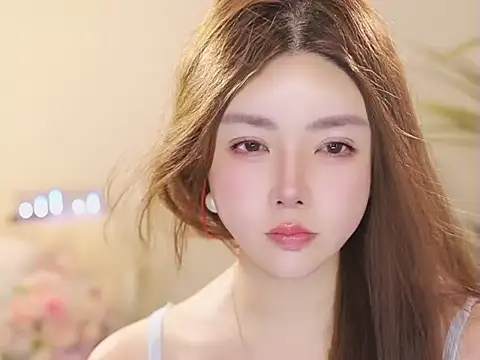 Qiaoqiao__'s Webcam Show