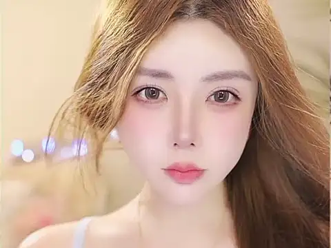 Qiaoqiao__ Adlı Modelin Web Kamerası Şovu