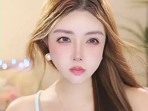 Qiaoqiao__ Chat XXX in diretta
