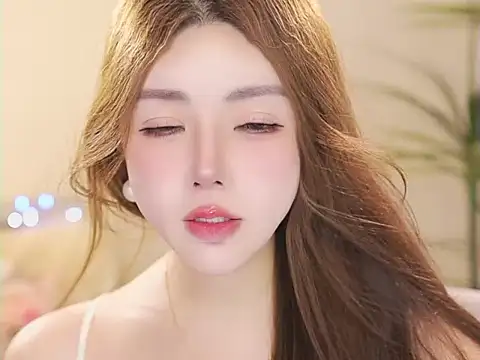 צ'אט XXX בשידור חי של Qiaoqiao__