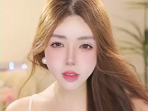 צ'אט XXX בשידור חי של Qiaoqiao__