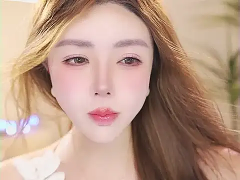 Chat XXX en directo de Qiaoqiao__