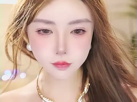 צ'אט XXX בשידור חי של Qiaoqiao__