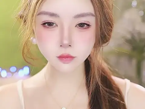 Chat +18 de Qiaoqiao__ ao vivo