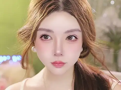 Chat XXX en directo de Qiaoqiao__