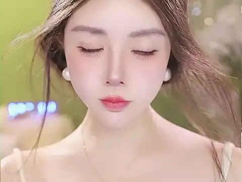 Qiaoqiao__ Show Webcam