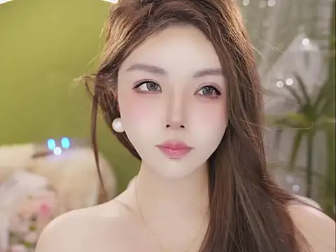 Qiaoqiao__ Adlı Modelin Canlı XXX Sohbeti