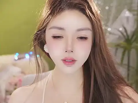 Chat +18 de Qiaoqiao__ ao vivo