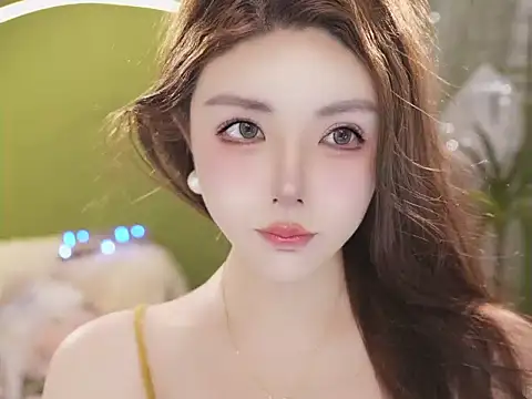 Qiaoqiao__ Adlı Modelin Canlı XXX Sohbeti