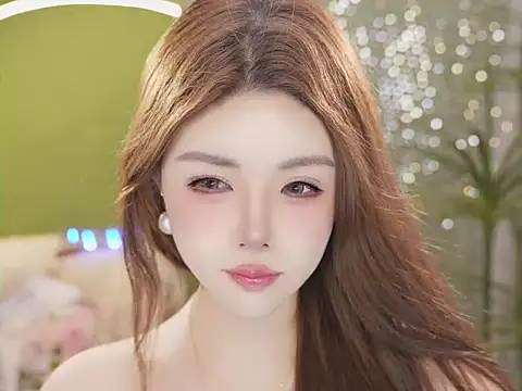 Qiaoqiao__ Chat XXX in diretta