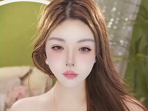 Qiaoqiao__ XXX чат на живо