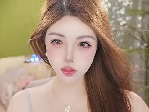 Chat XXX en directo de Qiaoqiao__