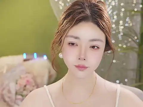Qiaoqiao__ – Naživo XXX chat