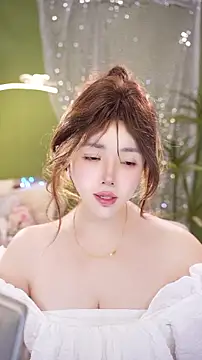 Qiaoqiao__ – Naživo XXX chat