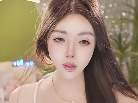 צ'אט XXX בשידור חי של Qiaoqiao__