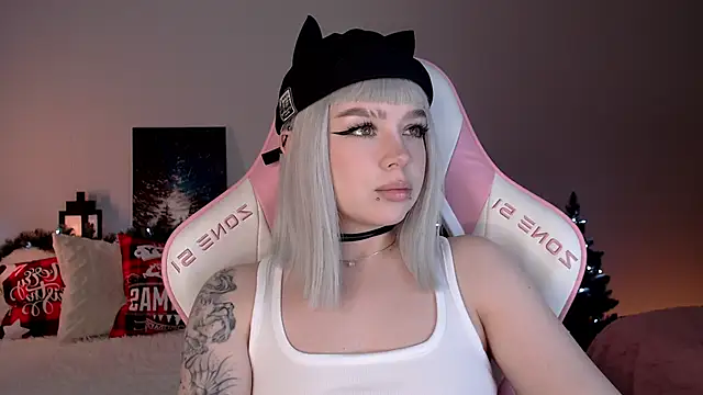 meowceline's Live Sex Cam Show