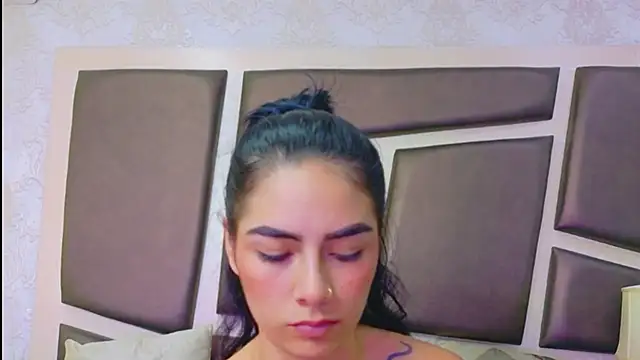 NicoleEsposito: онлайн-секс-чат