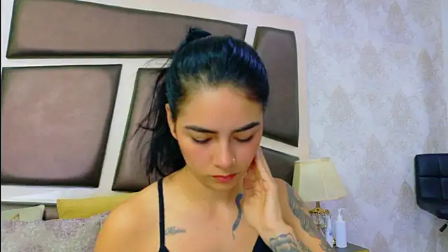 NicoleEsposito's Live XXX Chat
