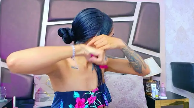 NicoleEsposito Chat XXX live