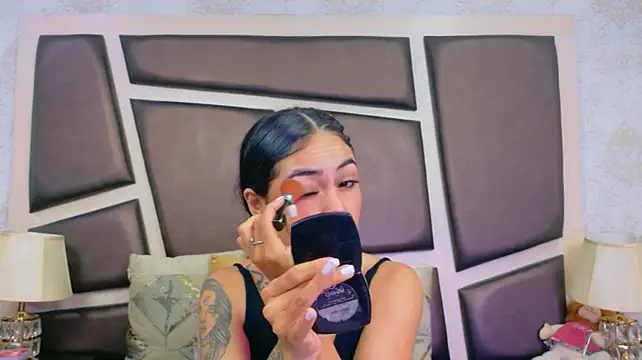 XXX chat uživo modela NicoleEsposito