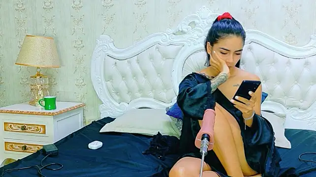 Chat +18 de NicoleEsposito ao vivo