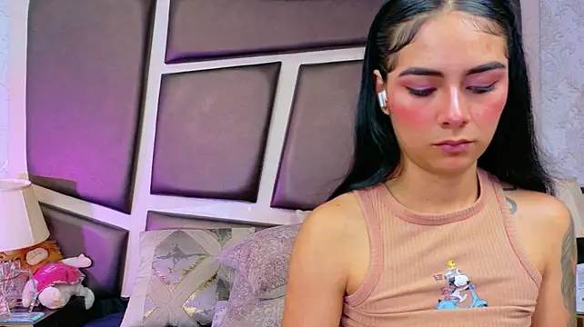 XXX chat uživo modela NicoleEsposito